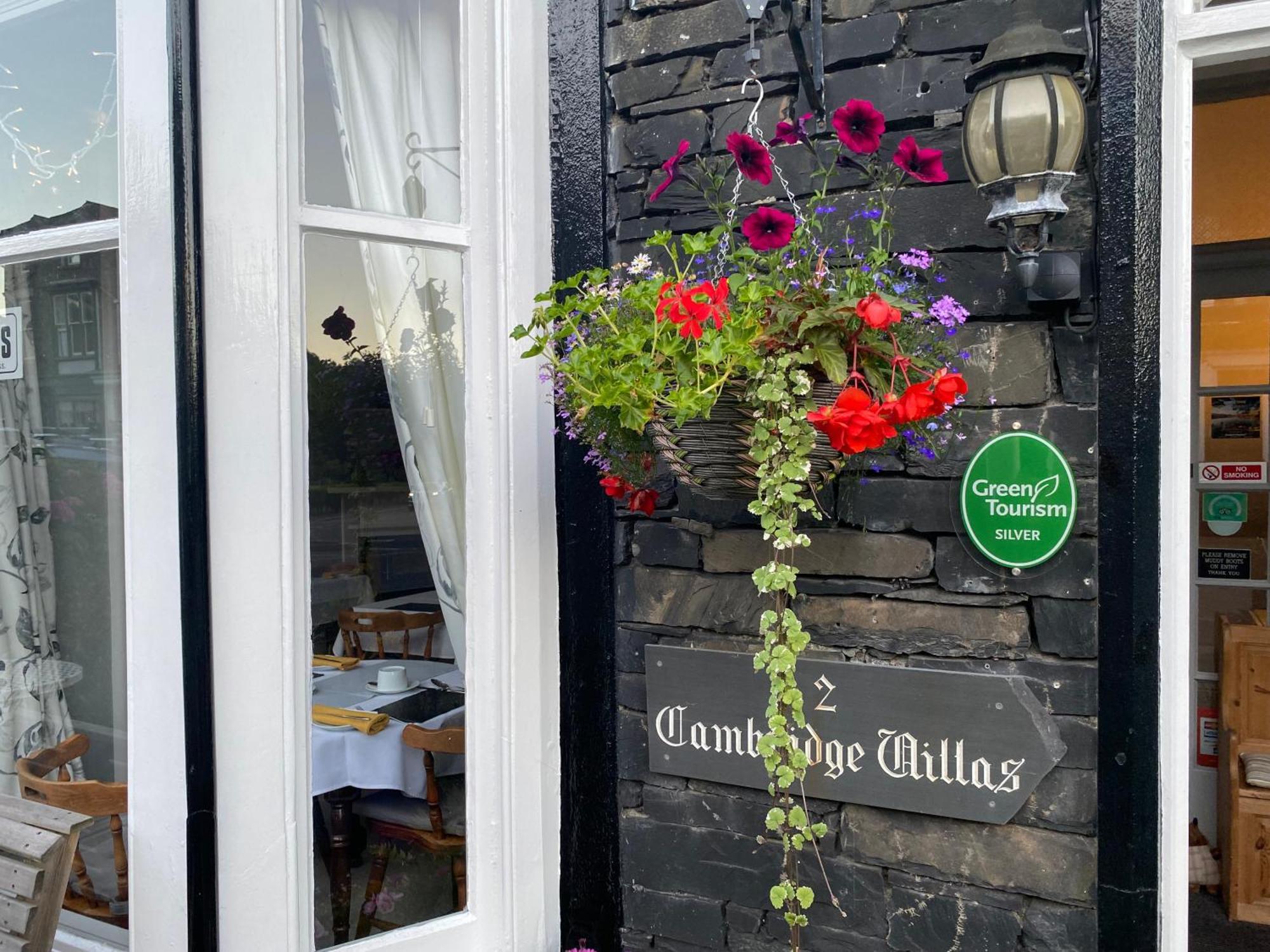 2 Cambridge Villas B & B Ambleside Exterior foto